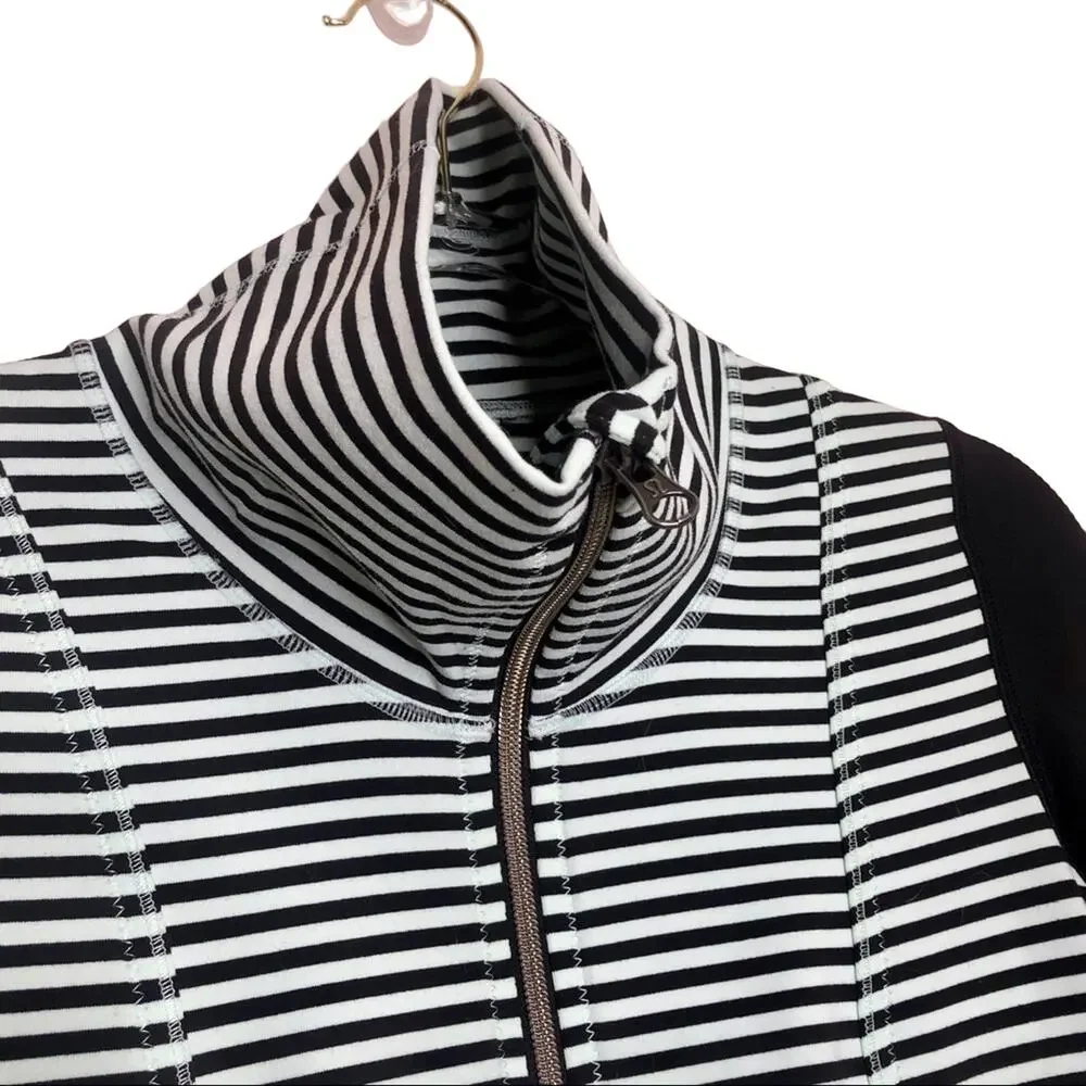 Lululemon Daily Yoga Jacket Mint Green Striped High Neck Zip Up Jacket Size 2